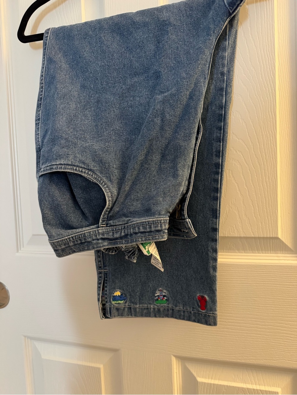 Quacker Factory Blue Embroidered Women’s Jeans